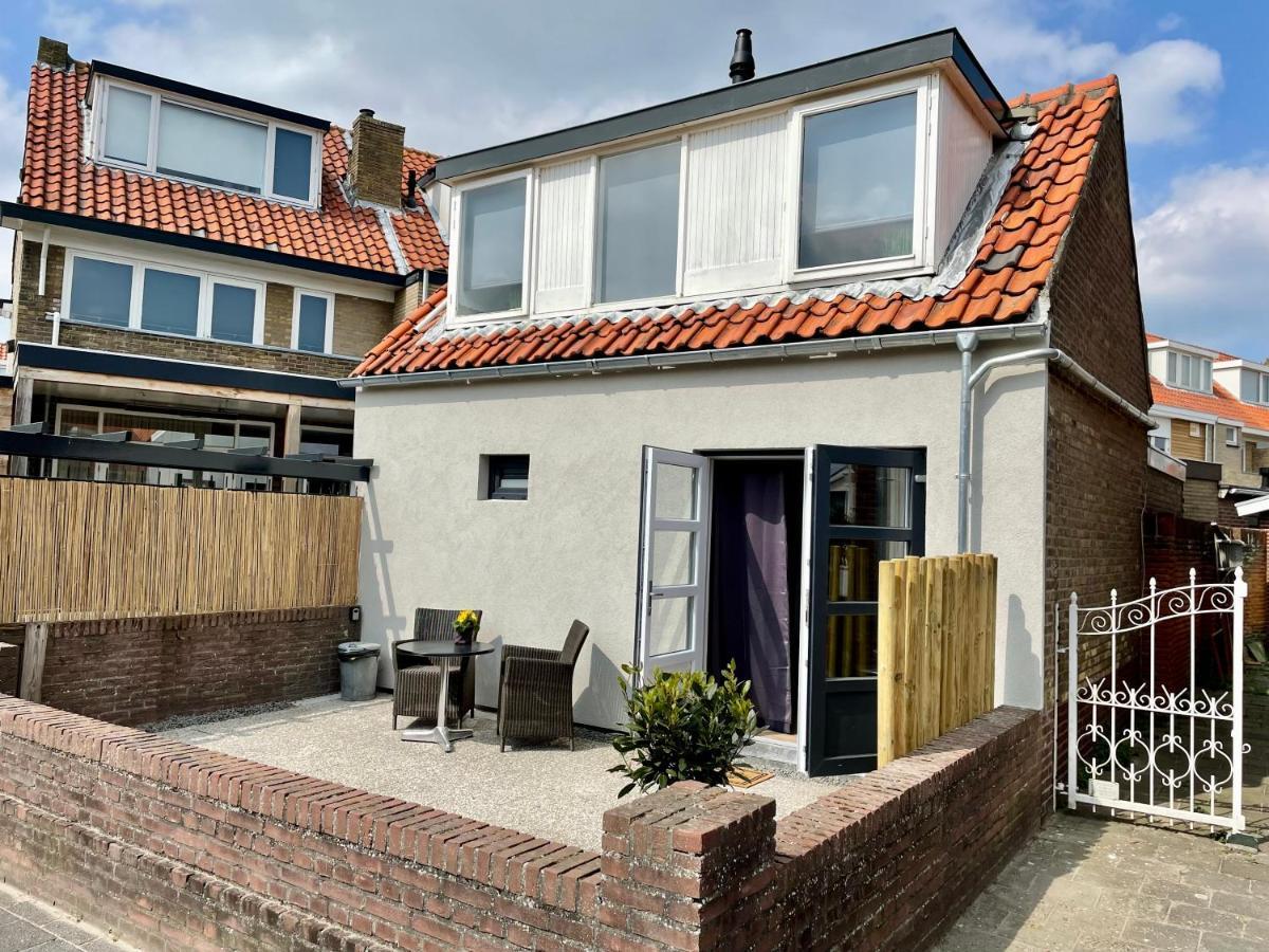 T-rots, Prachtig Zomerhuis * Noordwijk