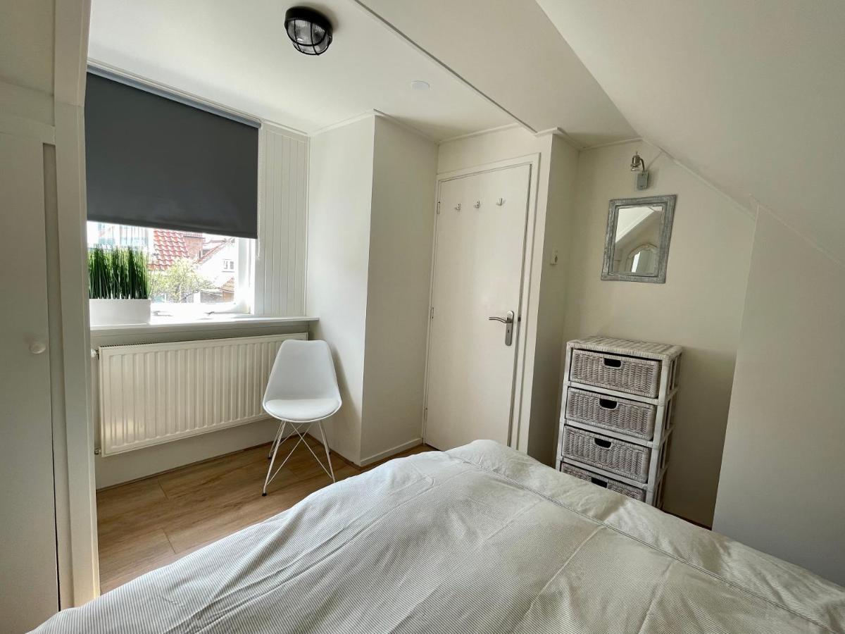 T-rots, Prachtig Zomerhuis Noordwijk